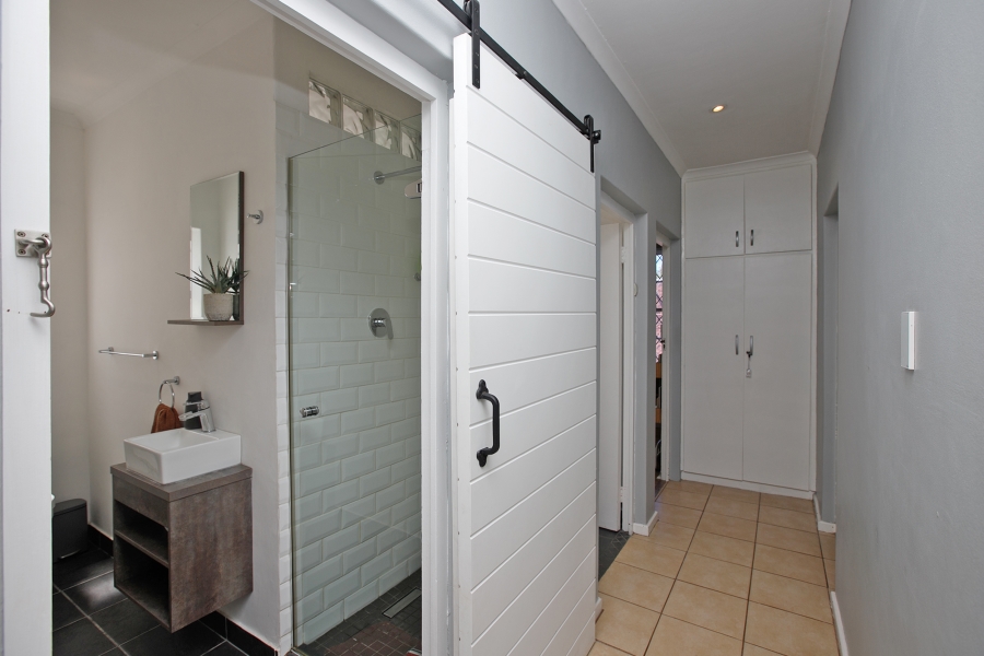 3 Bedroom Property for Sale in Harfield Village Western Cape